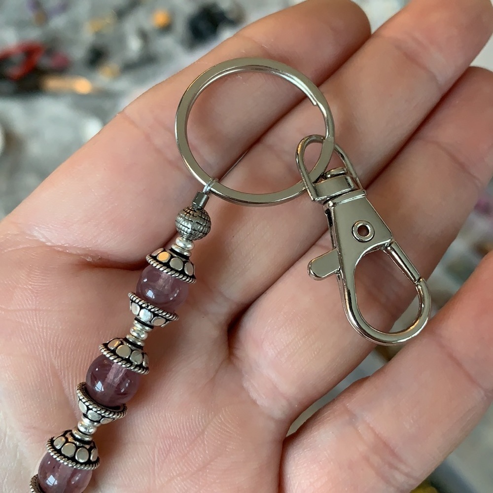 Purple agate beaded handmade keychain - Picture 4 of 9
